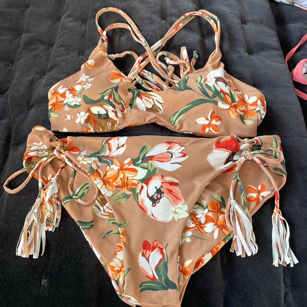 CUPSHE bikini set